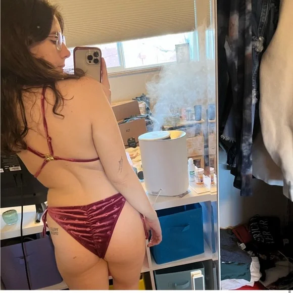 Valentina Voight Bikini - Picture 3 of 4